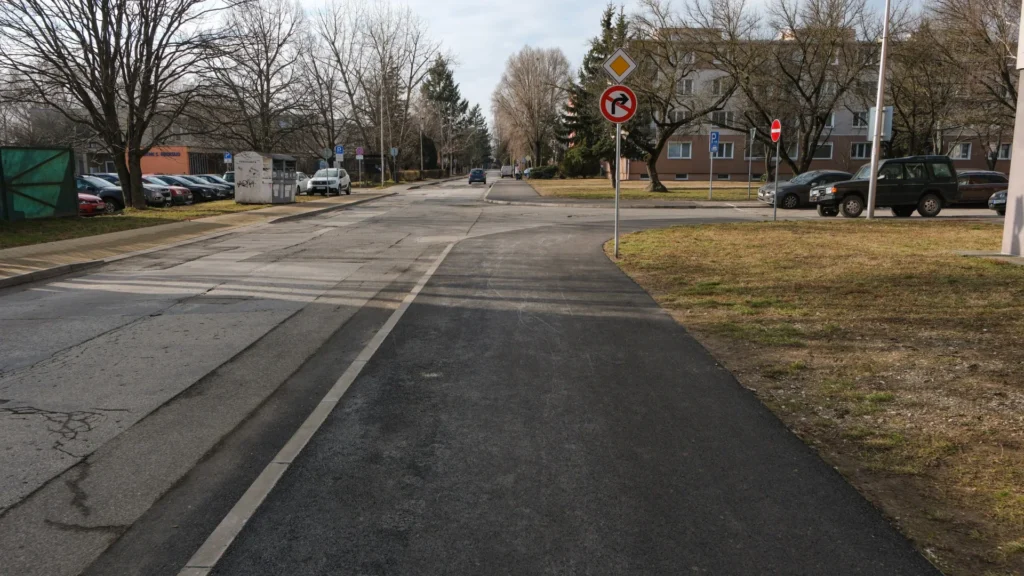 Modernizácia chodníkov v centre Stupavy a Mástu